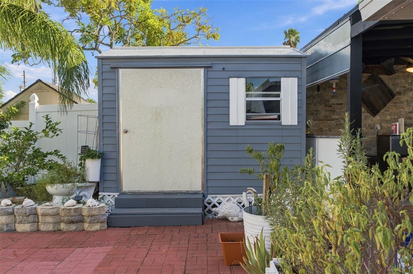 13736 JUDY AVE — photo 31