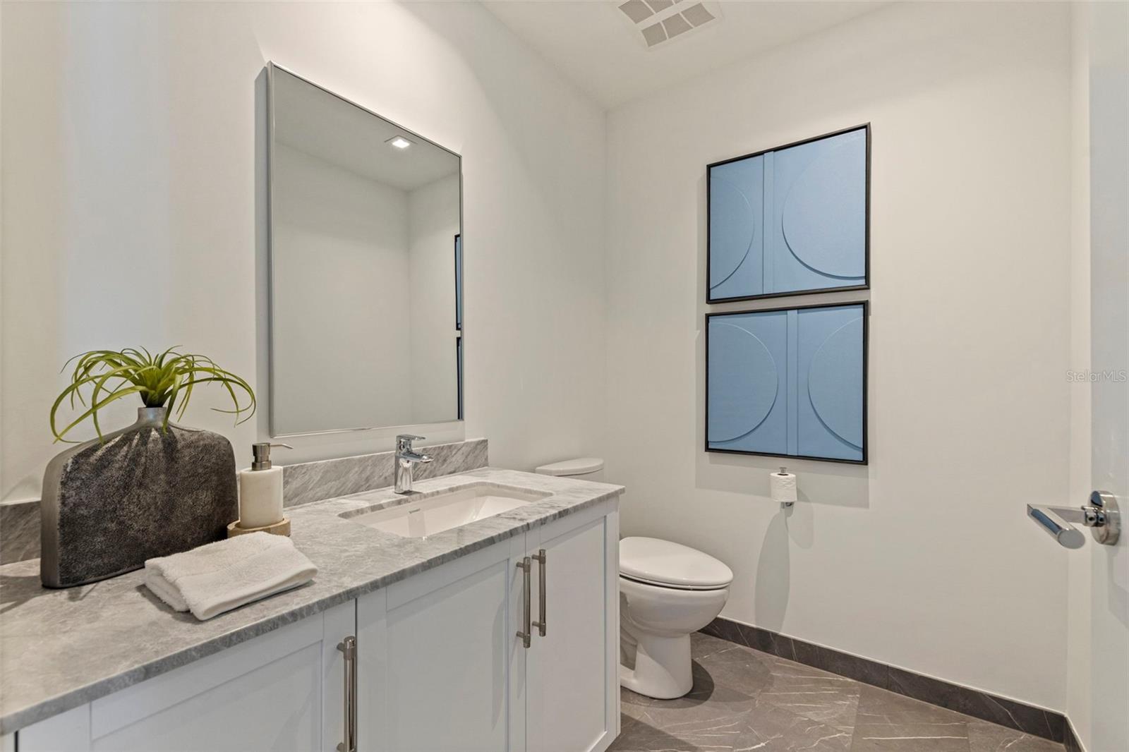 3015 S YSABELLA AVE #2401 — photo 48