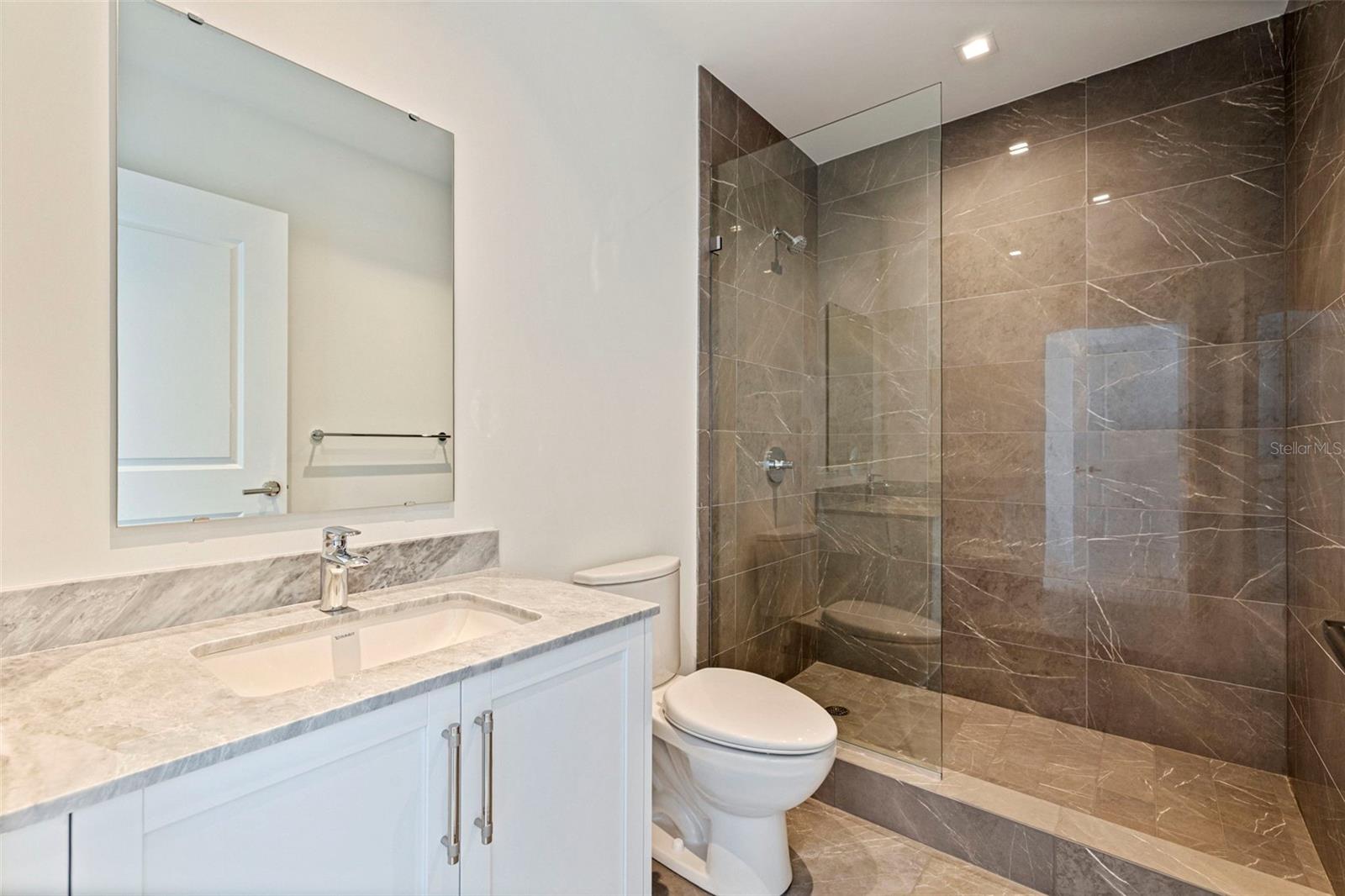 3015 S YSABELLA AVE #2401 — photo 37