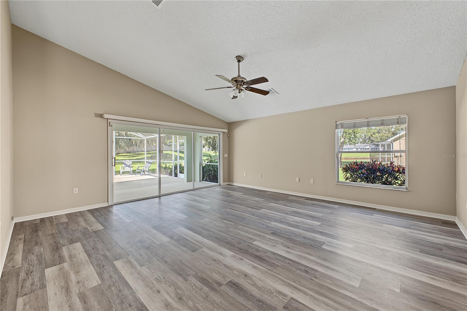 7205 JULIAN ST — photo 2