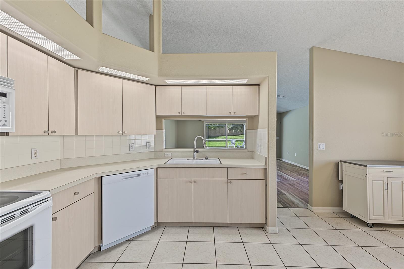 7205 JULIAN ST — photo 13