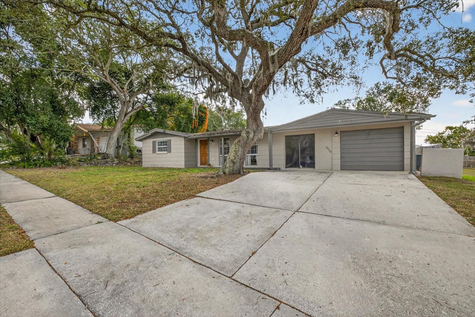 5404 FRONT DR — photo 3