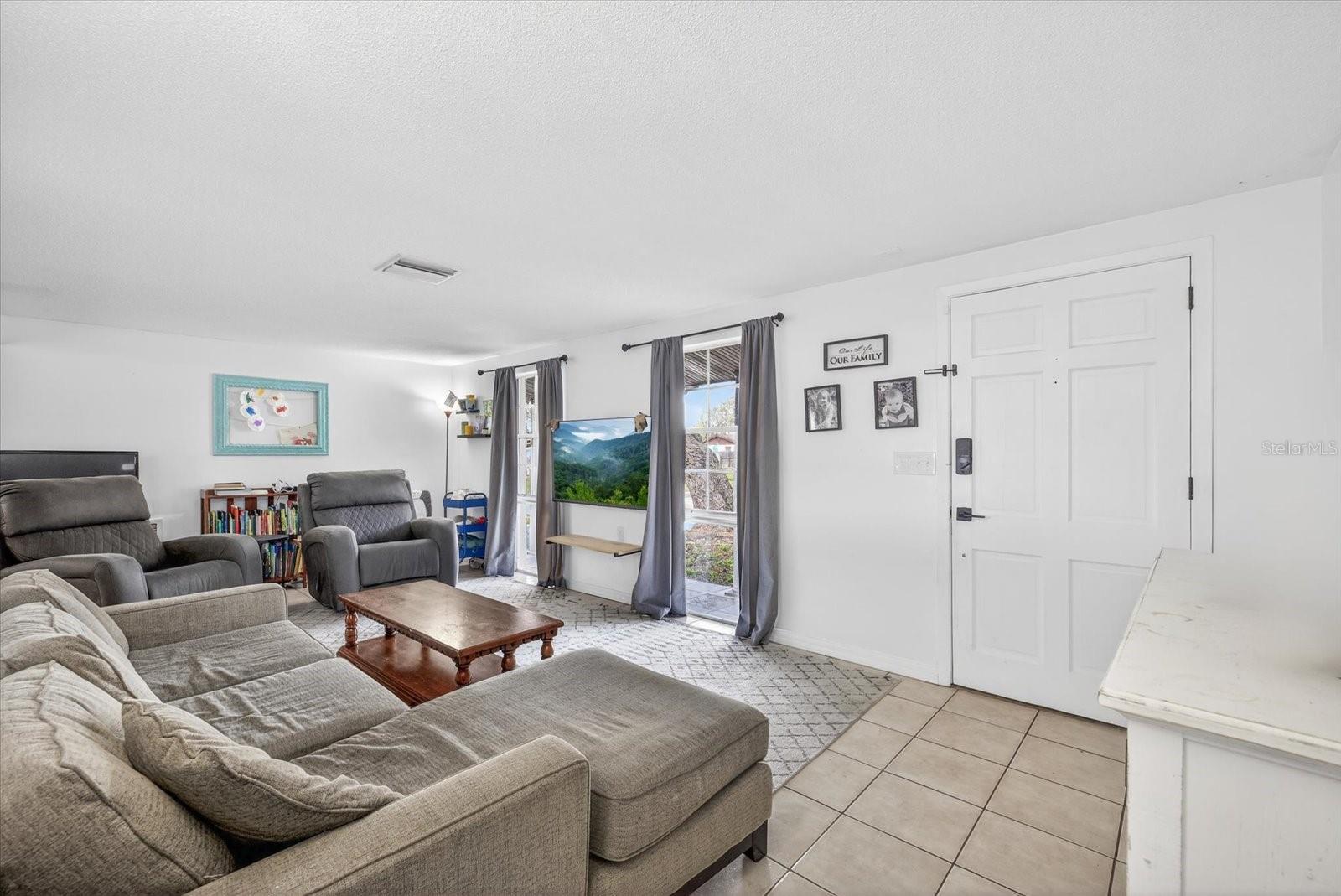 5404 FRONT DR — photo 10