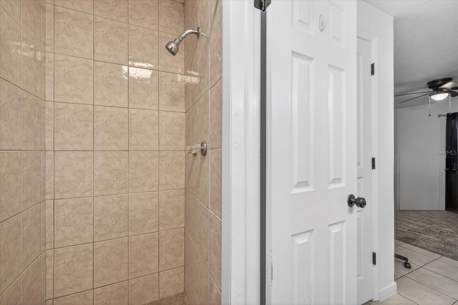 5404 FRONT DR — photo 32