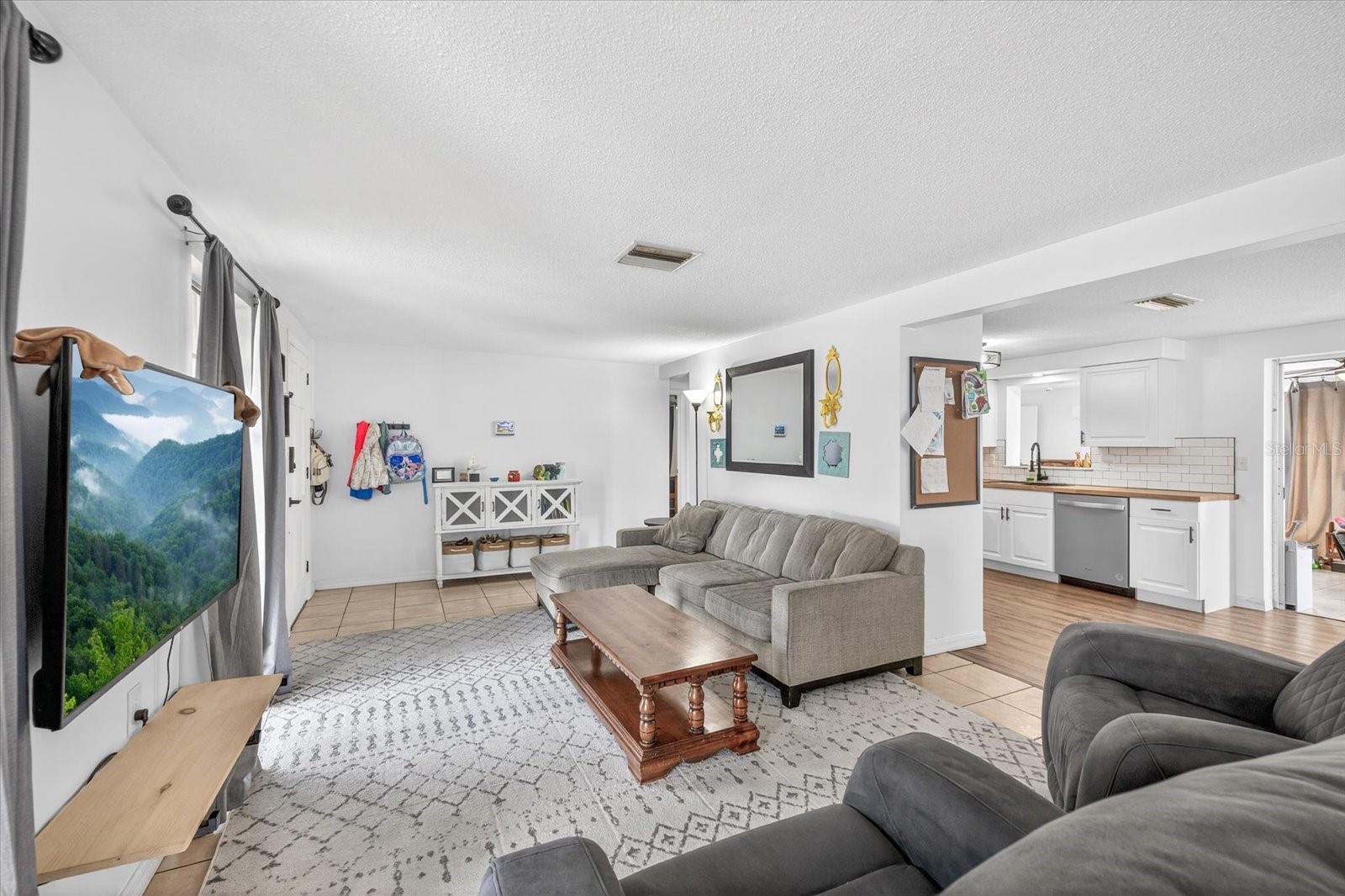 5404 FRONT DR — photo 11