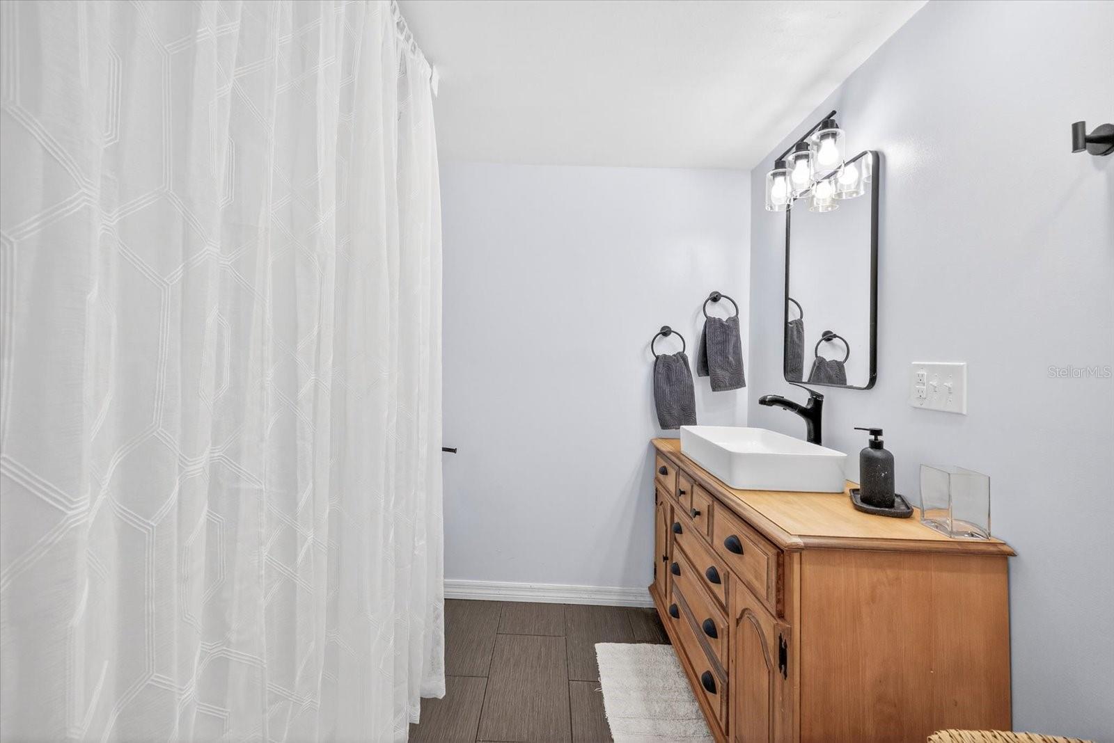 5404 FRONT DR — photo 29