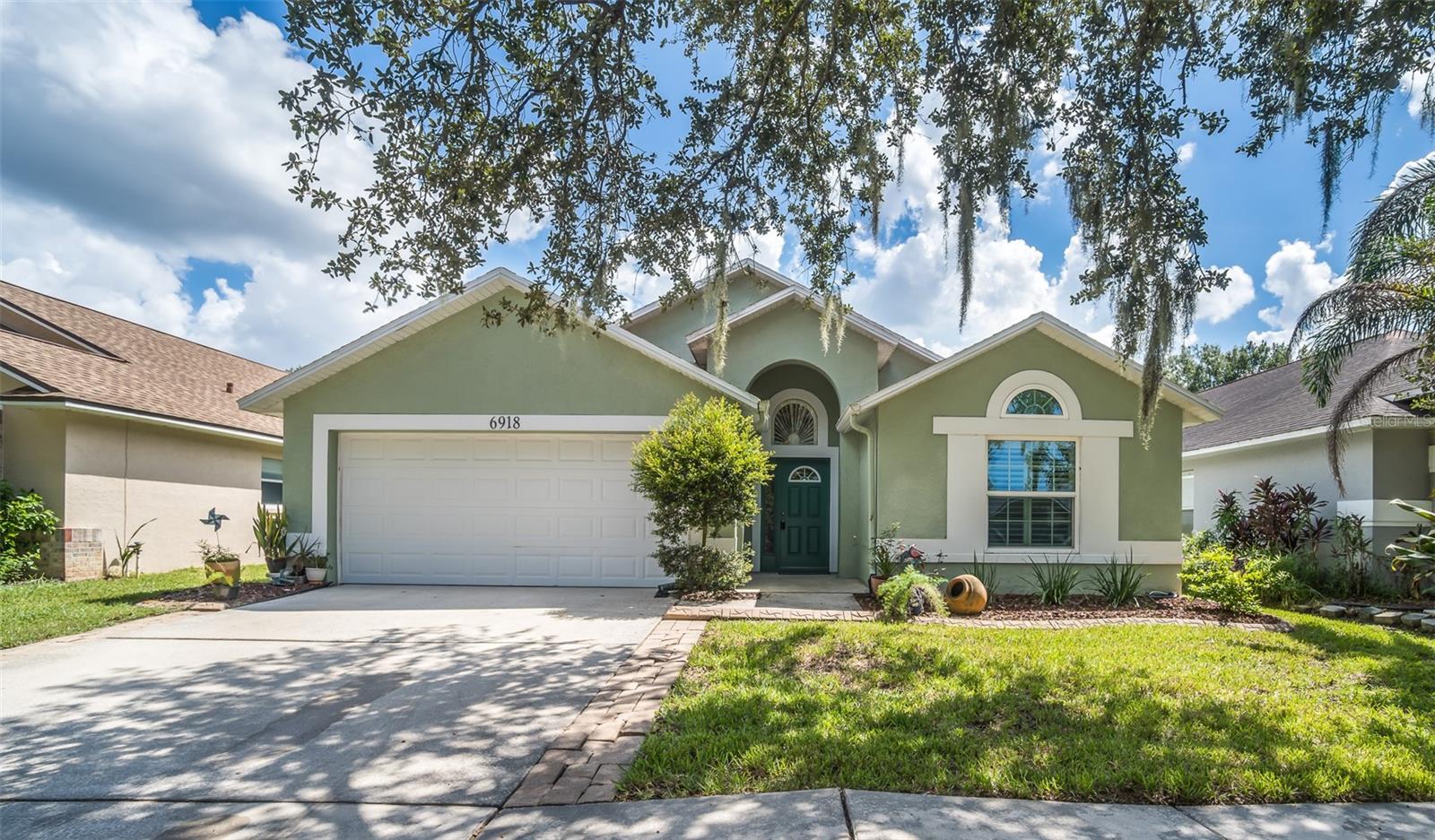 6918 JAMESTOWN MANOR DR — photo 3