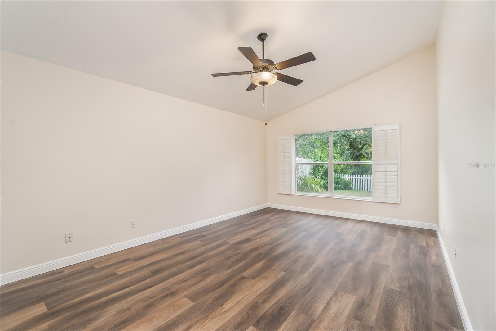 6918 JAMESTOWN MANOR DR — photo 31