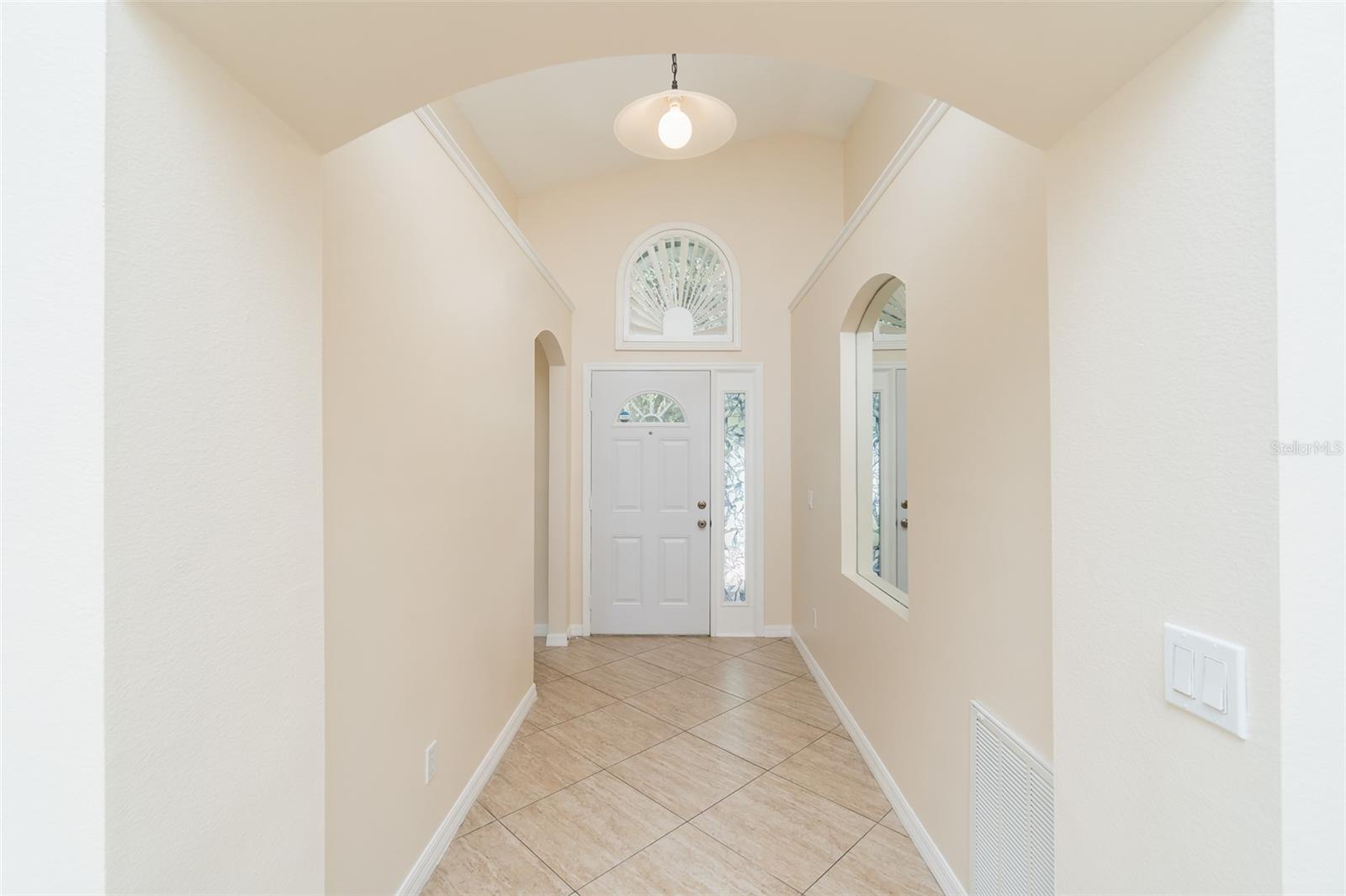 6918 JAMESTOWN MANOR DR — photo 12
