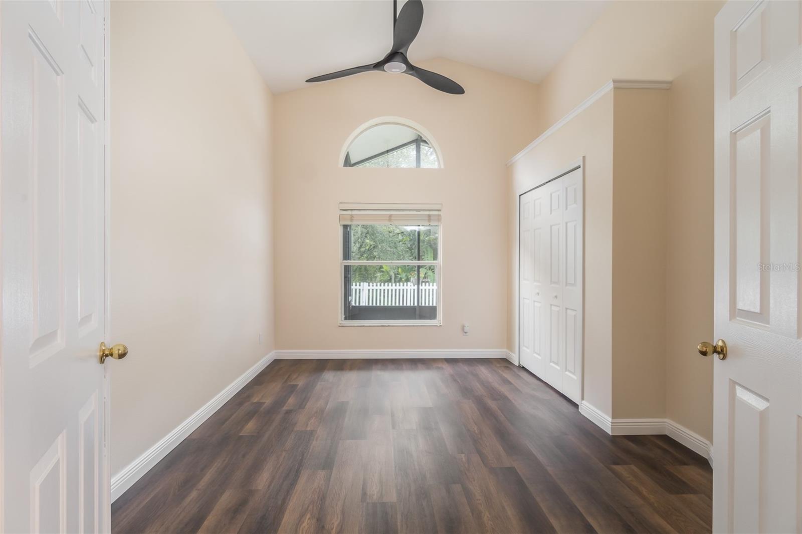 6918 JAMESTOWN MANOR DR — photo 30