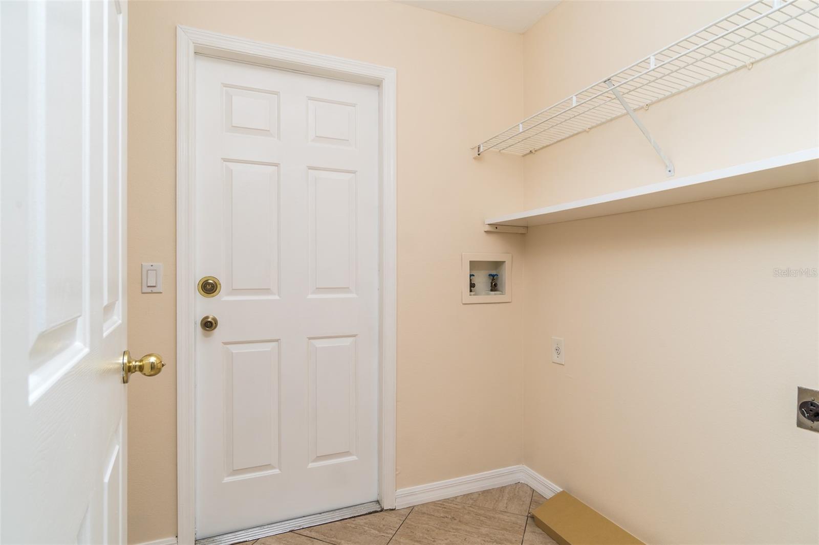 6918 JAMESTOWN MANOR DR — photo 25