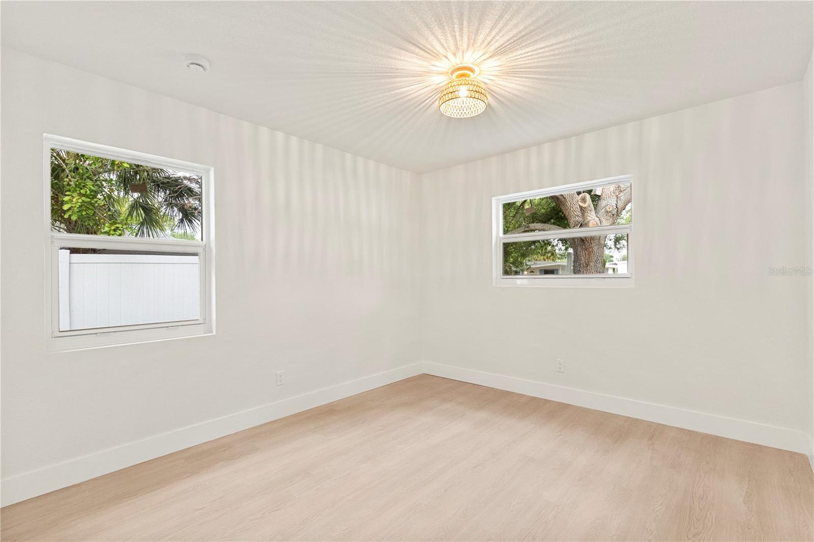 7042 DARTMOUTH AVE N — photo 30