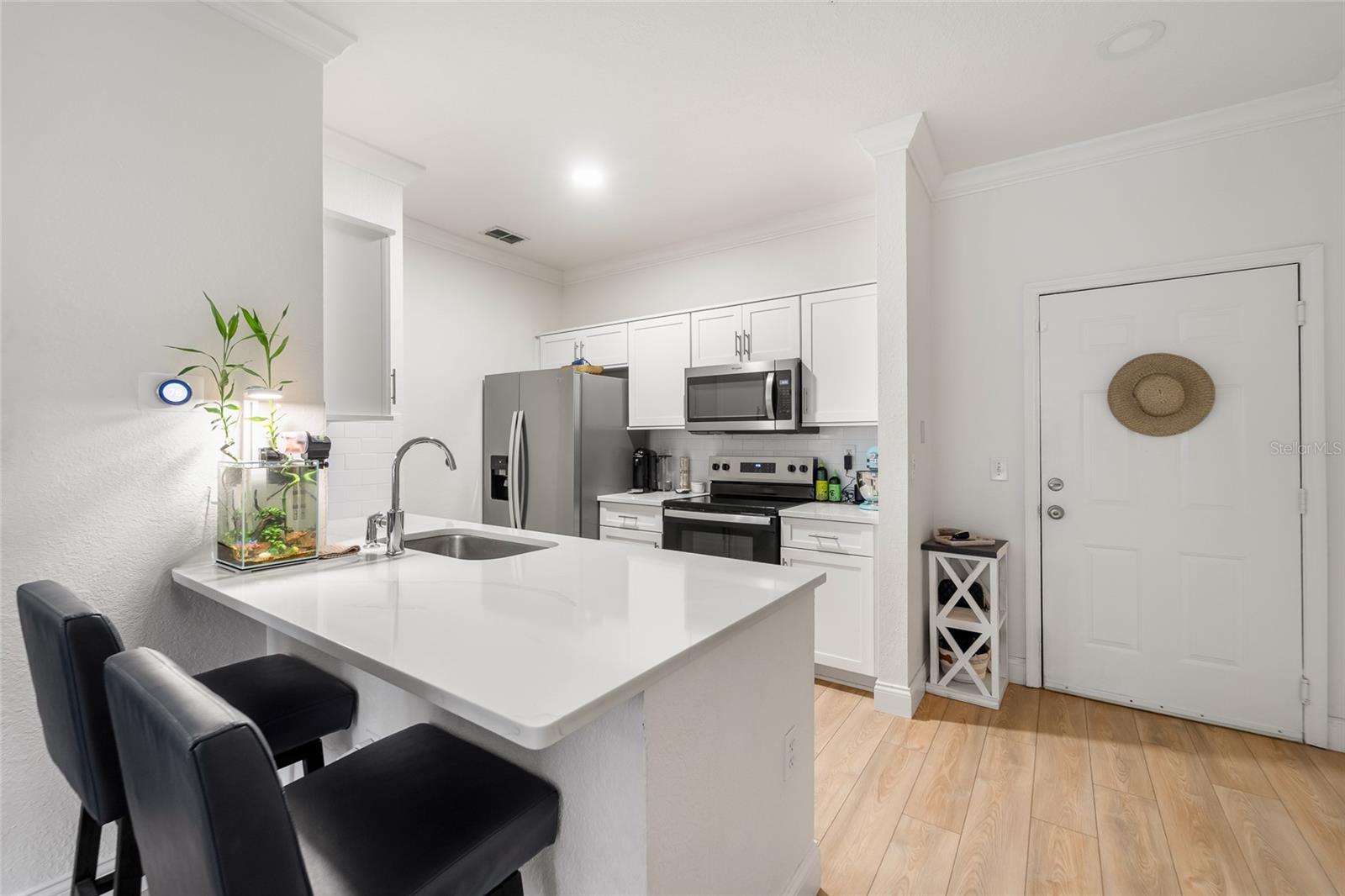 5000 CULBREATH KEY WAY #1-118 — photo 3