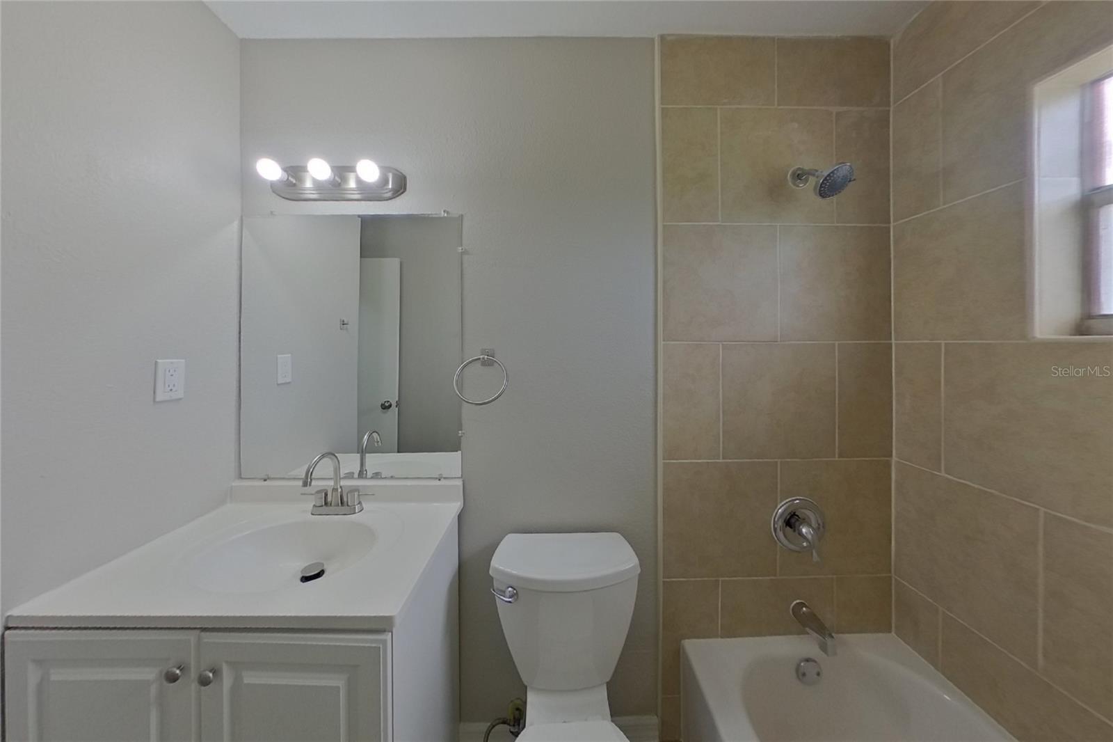 Home in LARGO — photo 14