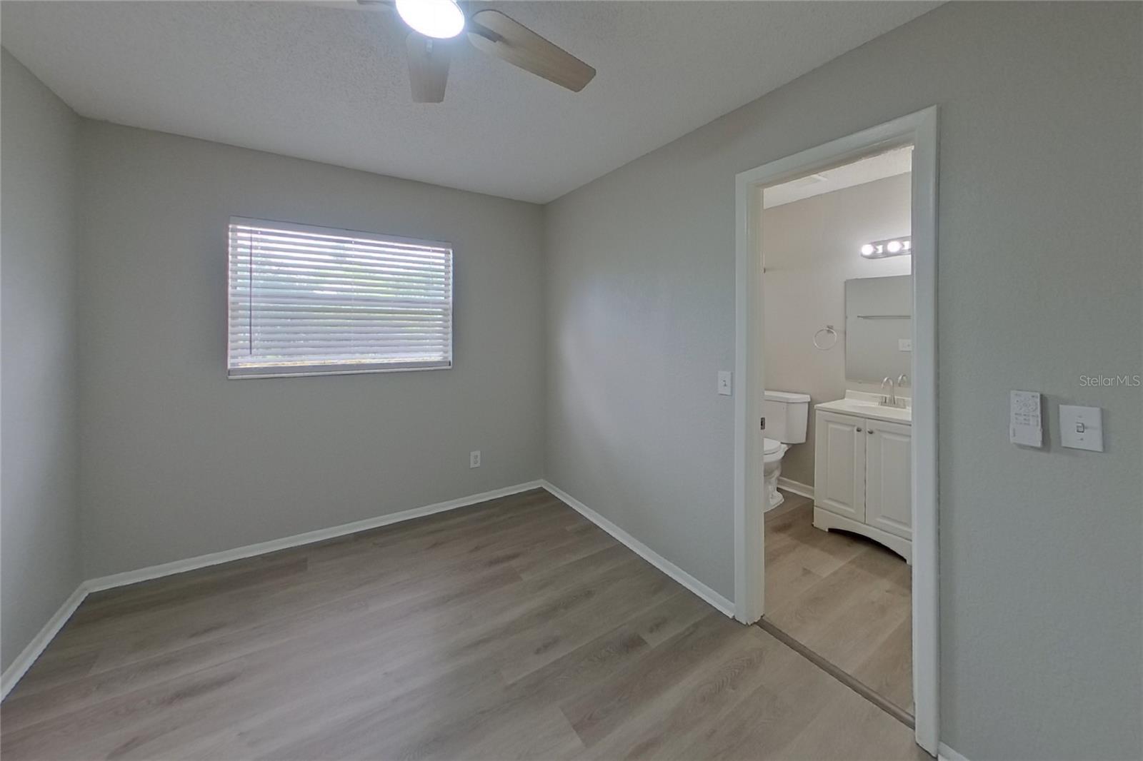 Home in LARGO — photo 6
