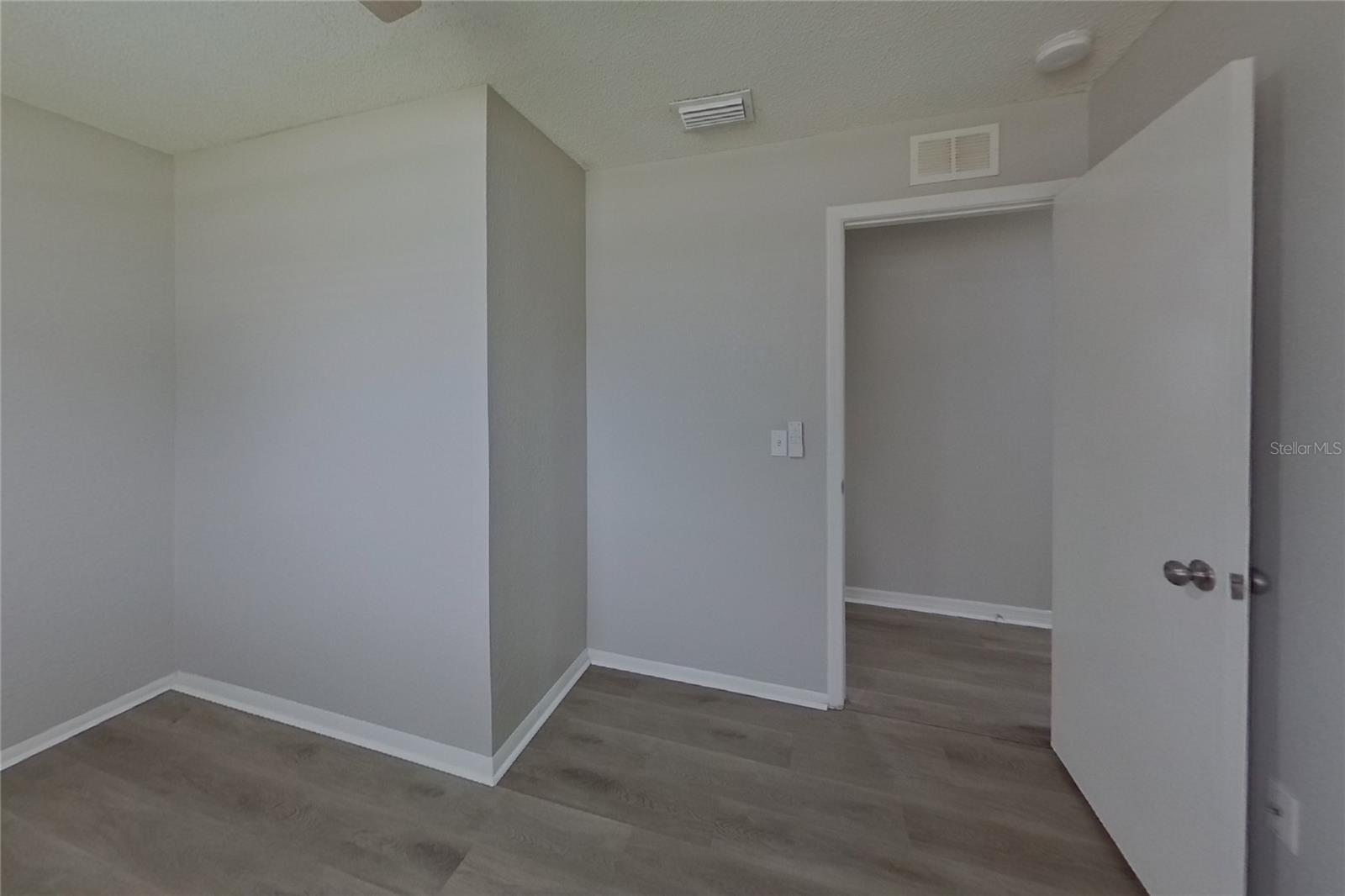 Home in LARGO — photo 12