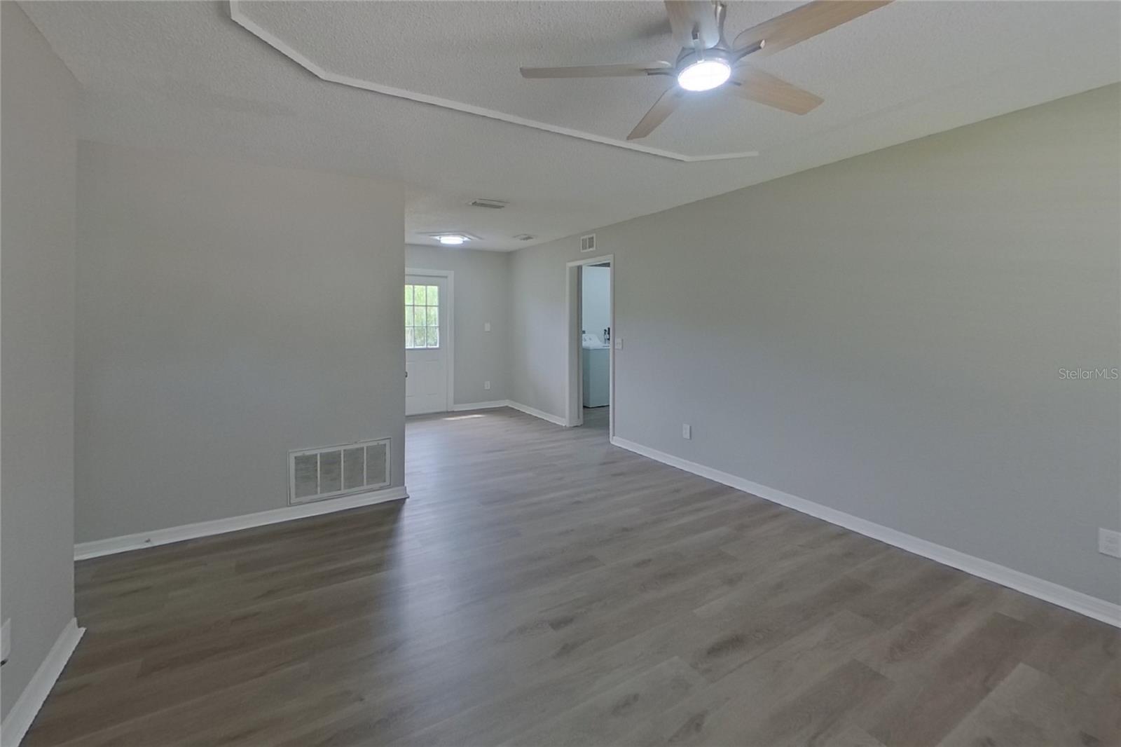 Home in LARGO — photo 2