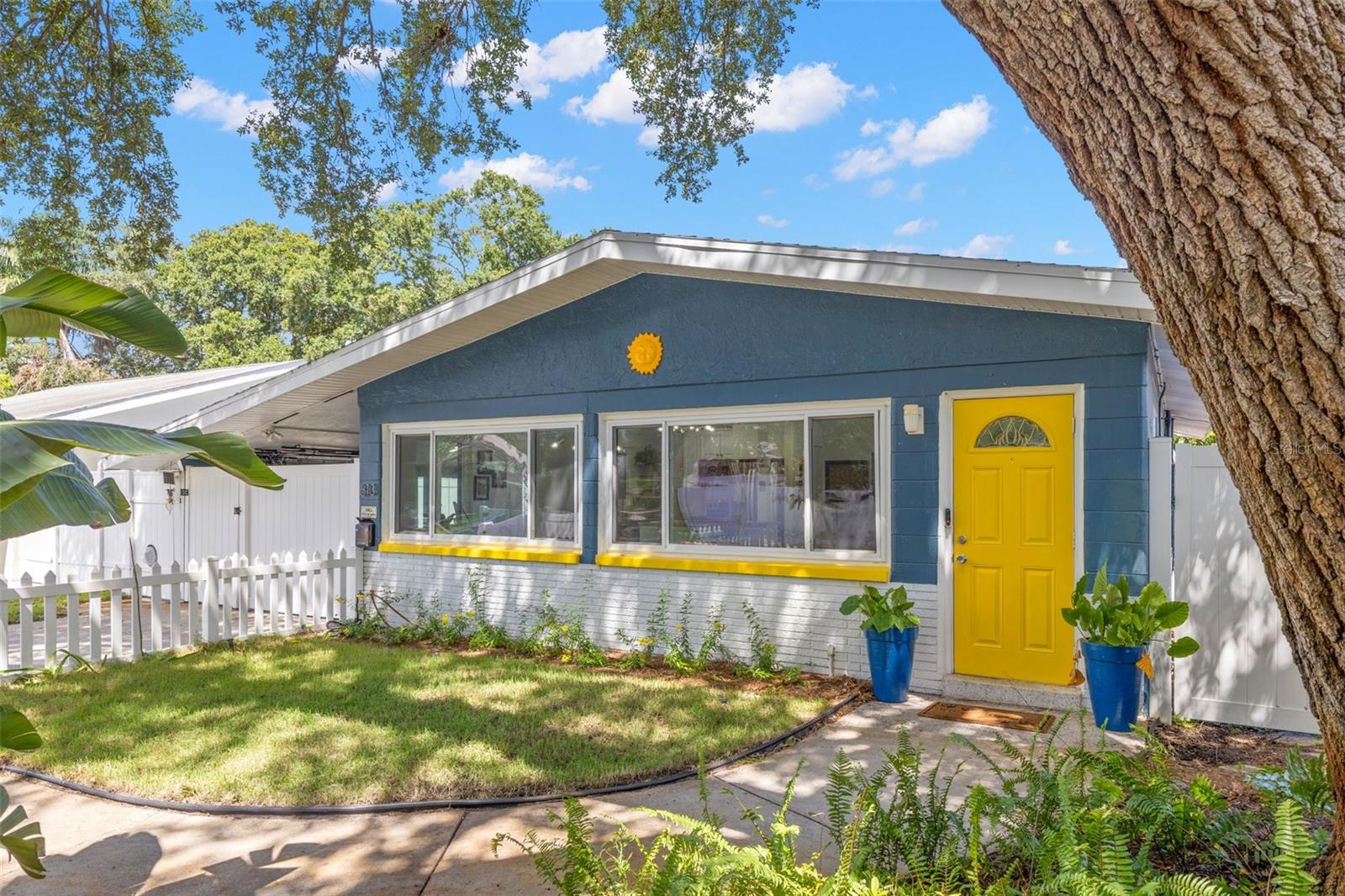 613 CEDARWOOD ST N — photo 2