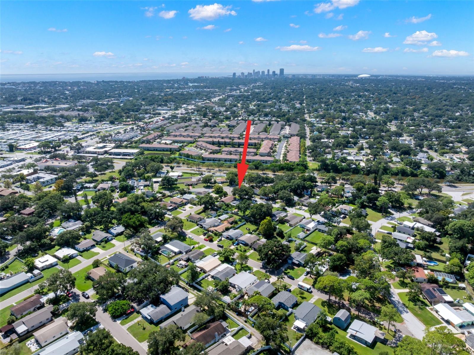613 CEDARWOOD ST N — photo 30