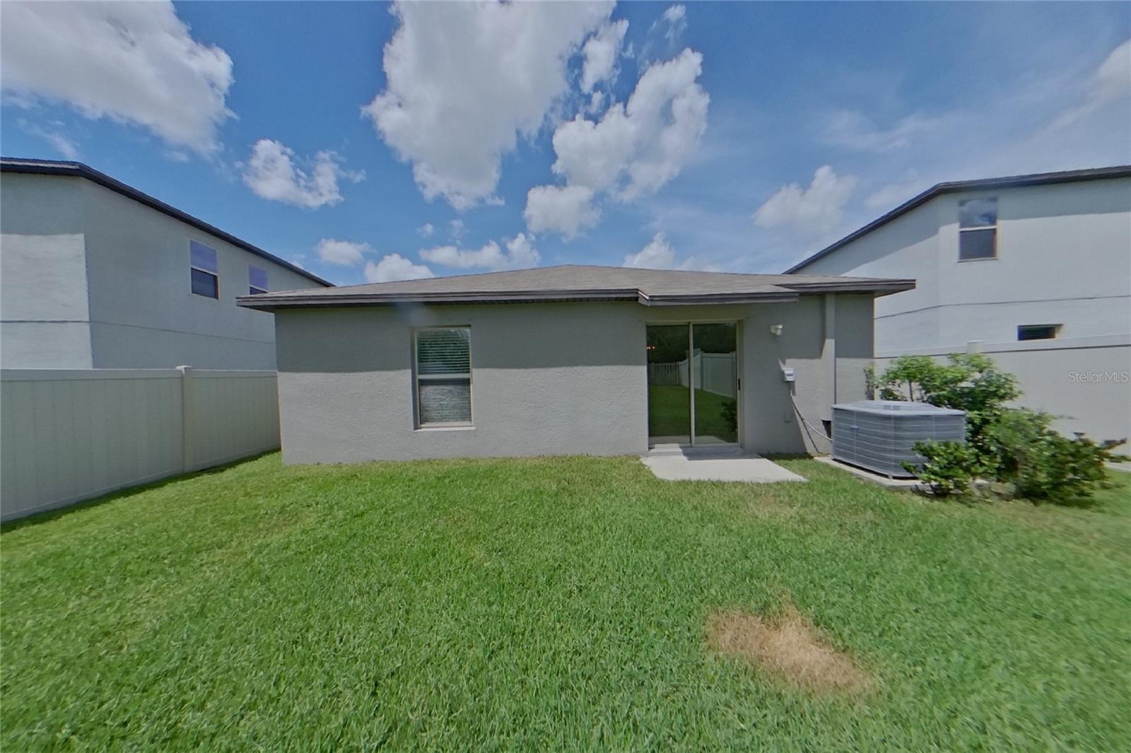 Home in APOLLO BEACH — photo 18