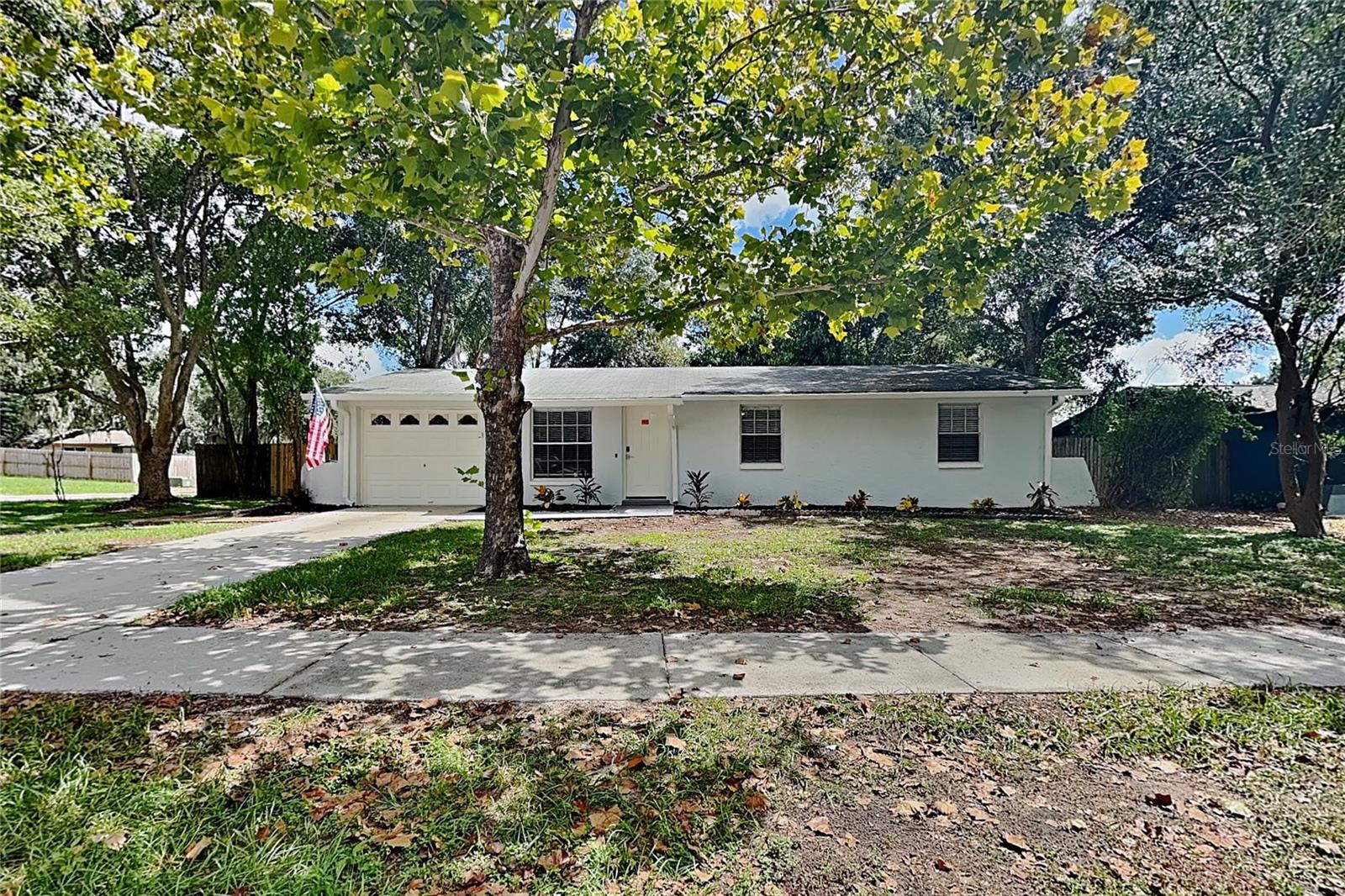 Home in VALRICO — photo 2