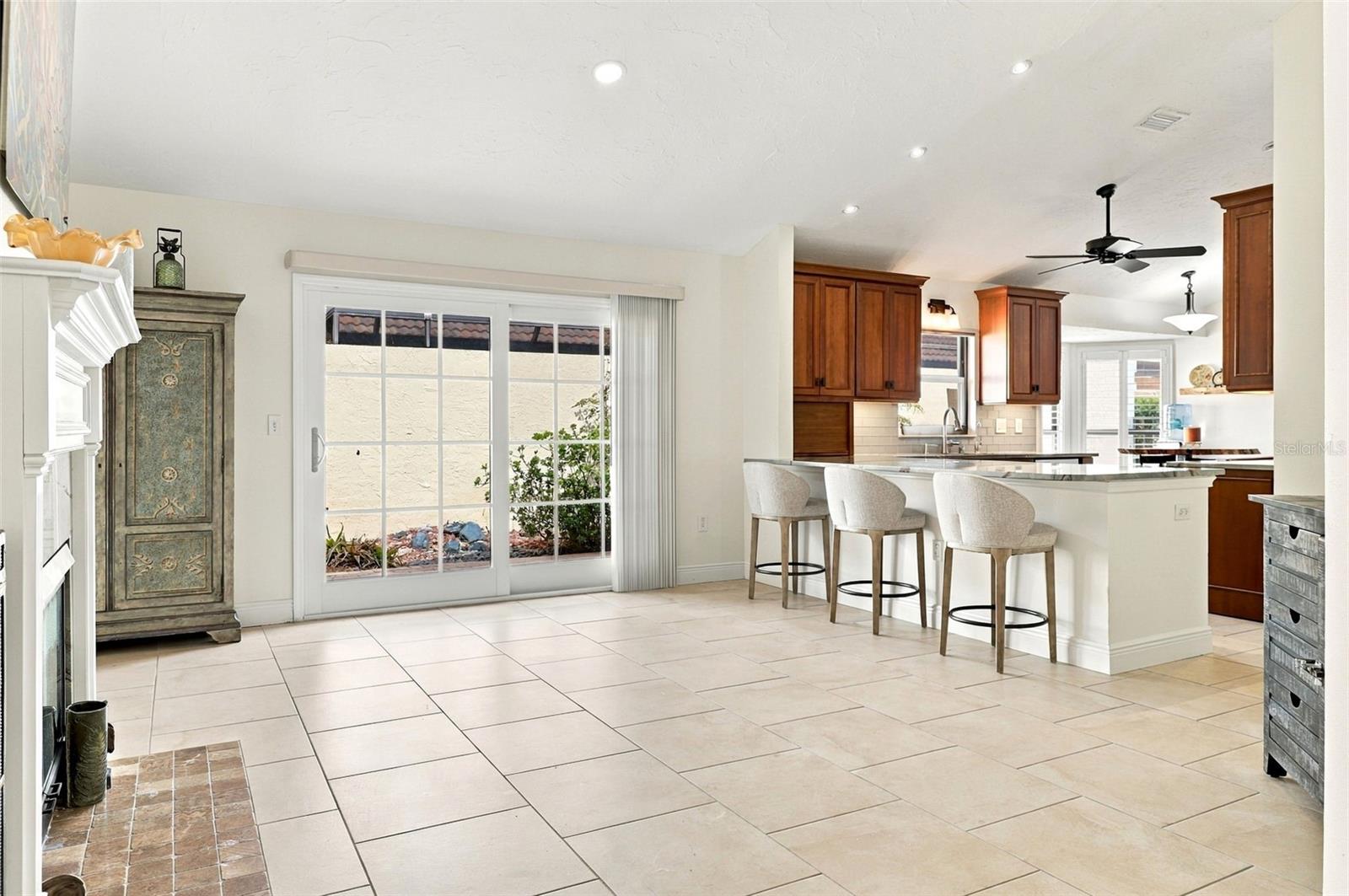 4848 TIVOLI AVE — photo 14