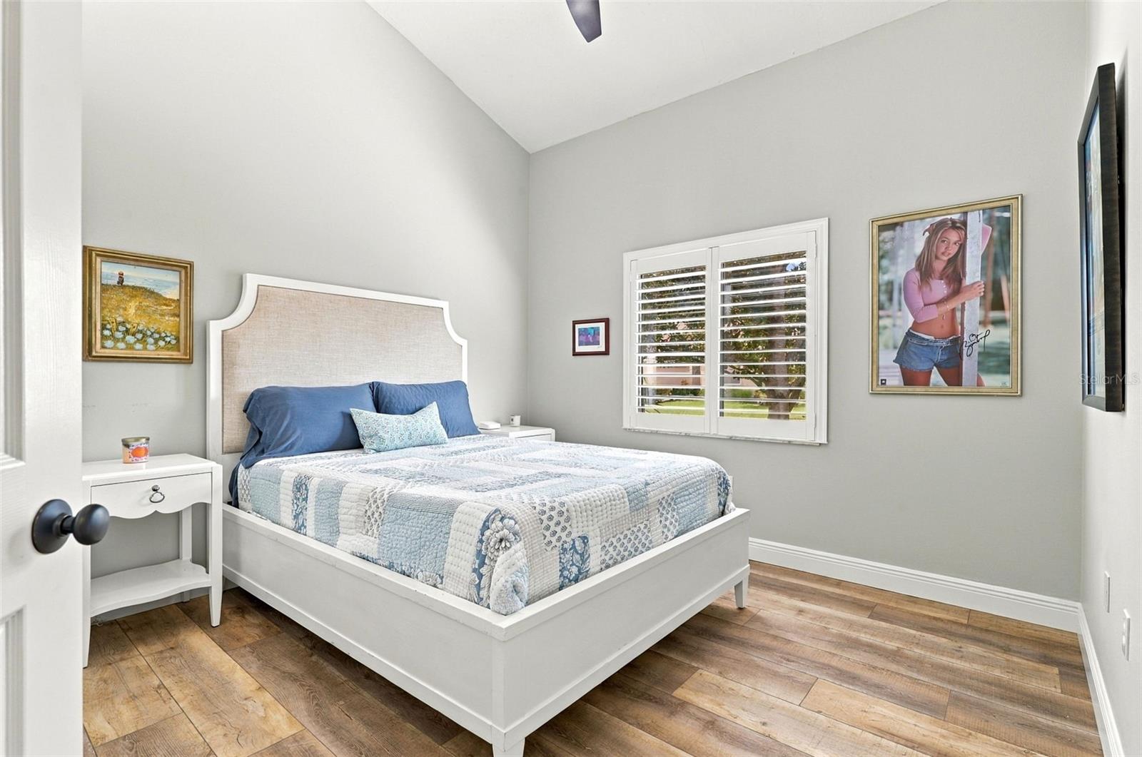 4848 TIVOLI AVE — photo 37