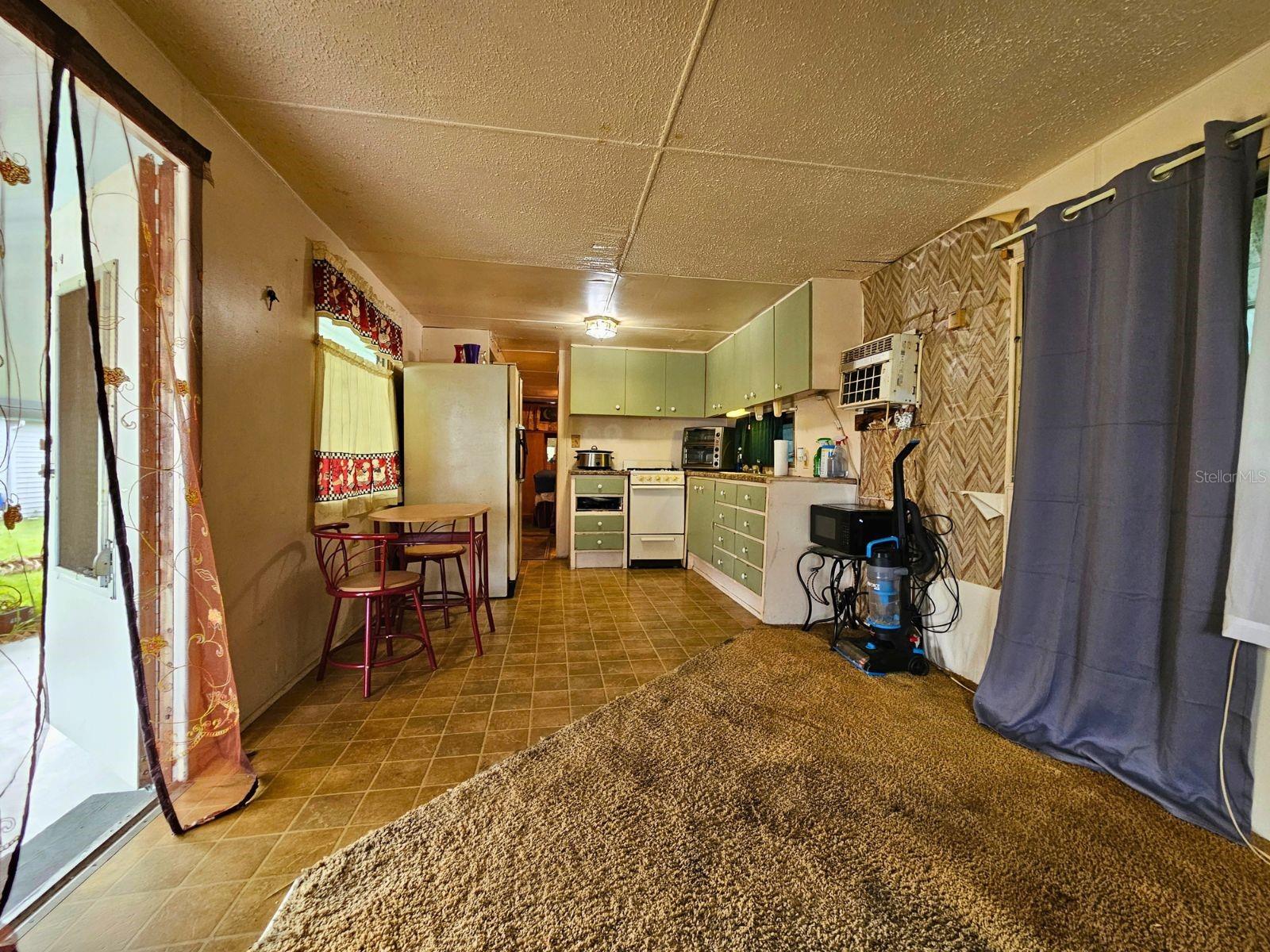 710 49TH AVENUE DR W — photo 4