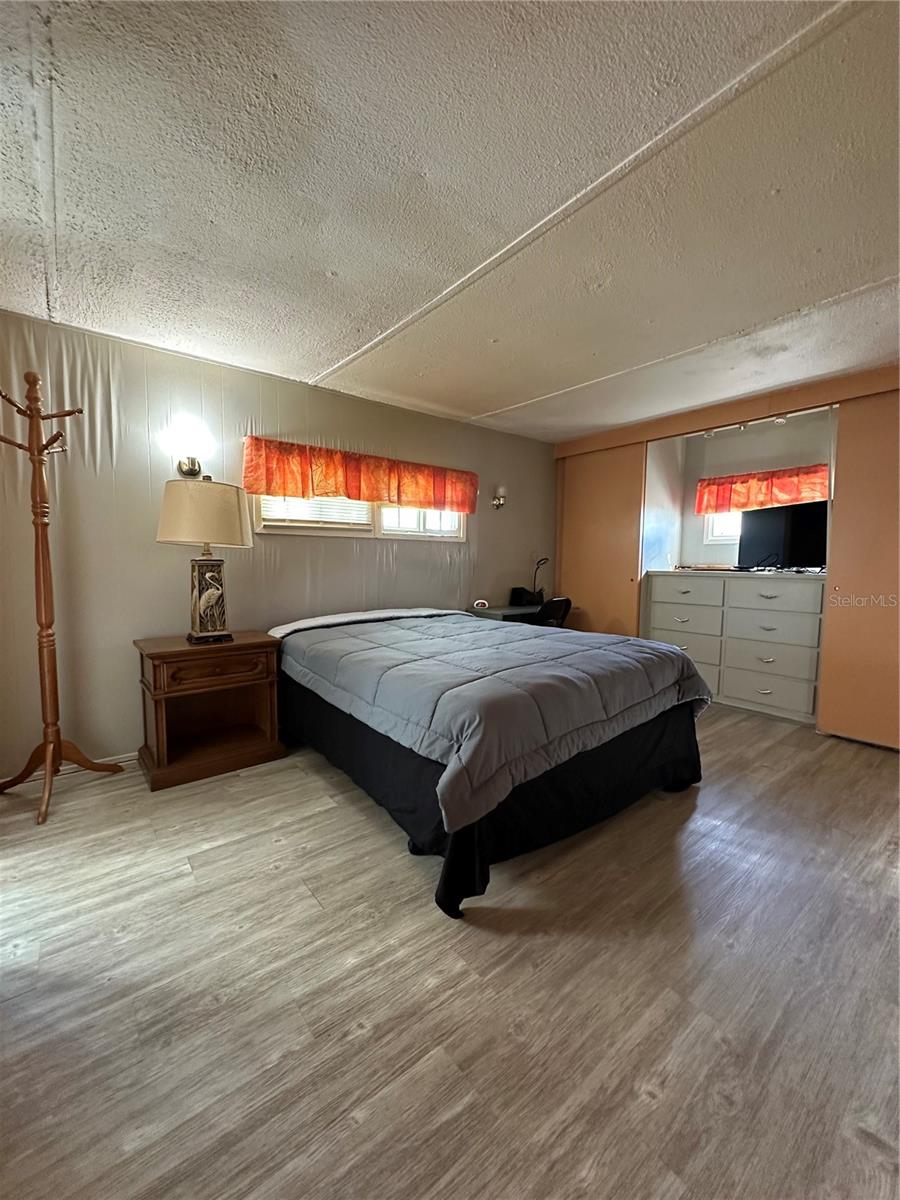 1784 MIDLOTHIAN ST — photo 9