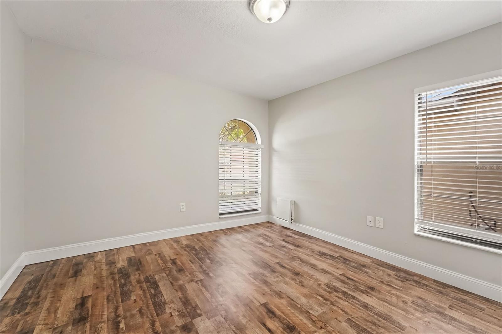 10826 CLAYMONT DR — photo 13