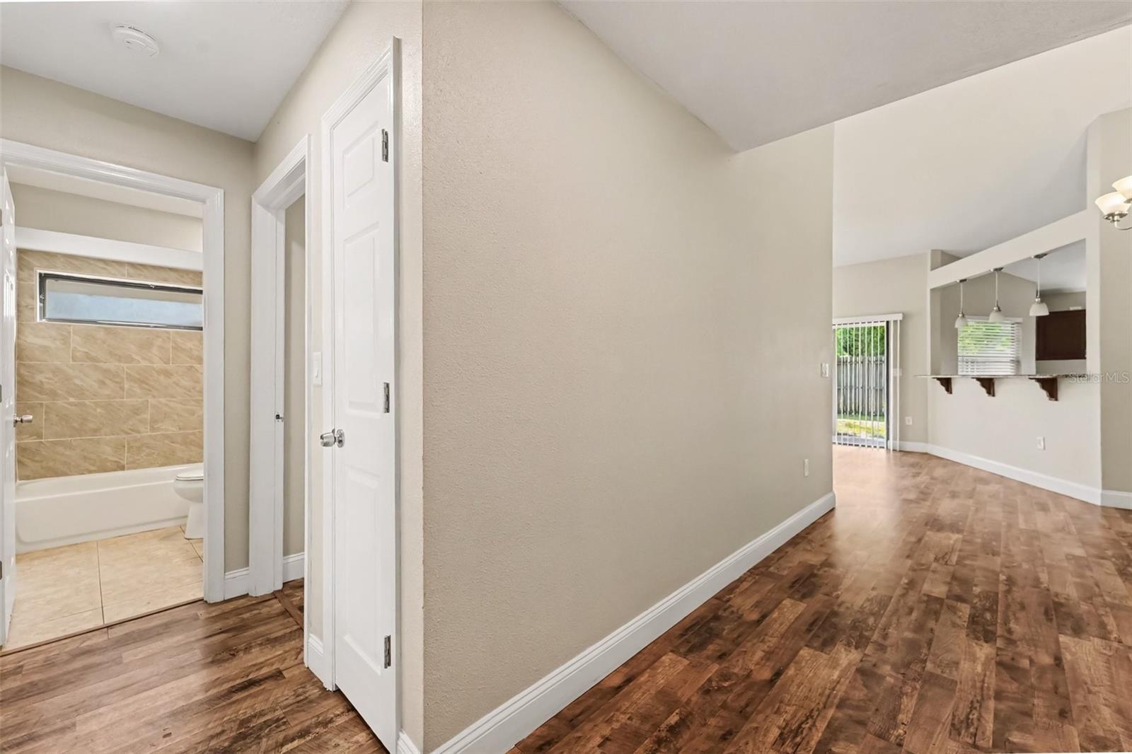 10826 CLAYMONT DR — photo 4