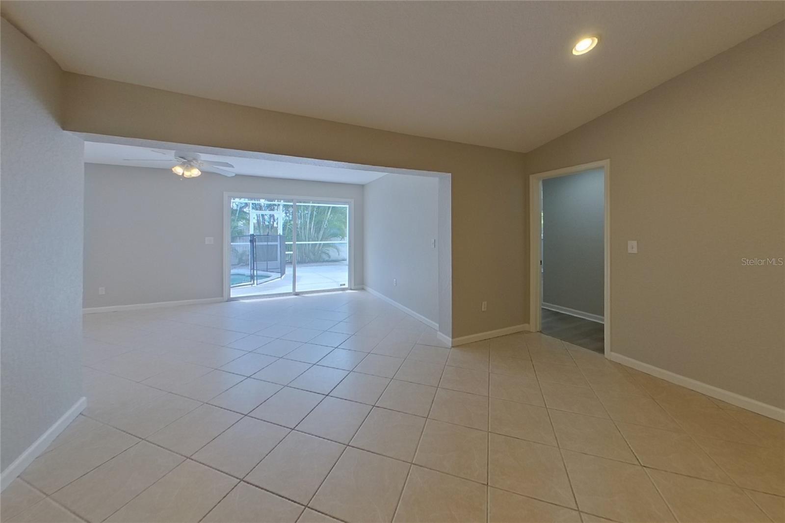 Home in LARGO — photo 3