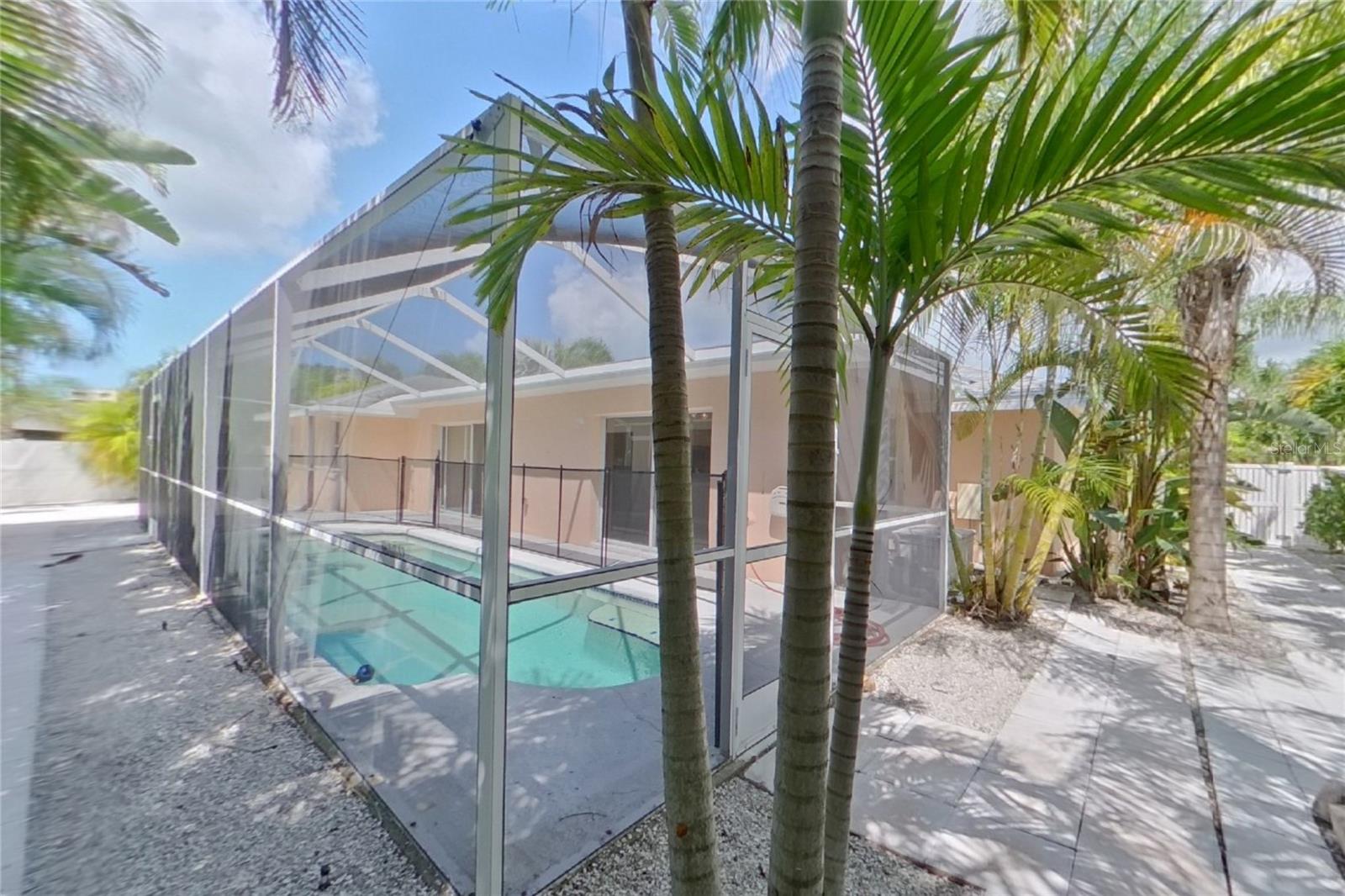 Home in LARGO — photo 22