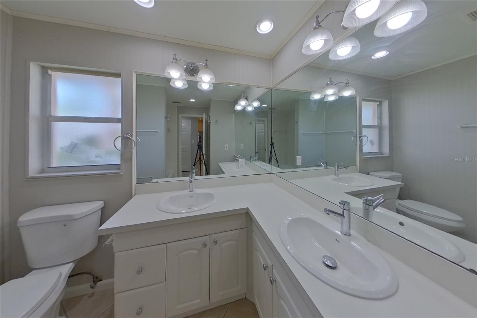 Home in LARGO — photo 17