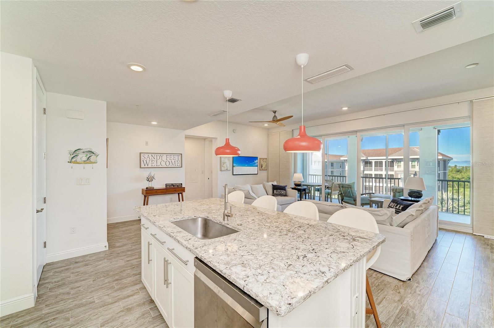 391 ARUBA CIR #401 — photo 23