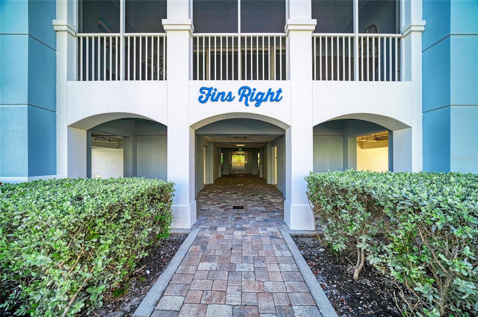 391 ARUBA CIR #401 — photo 8