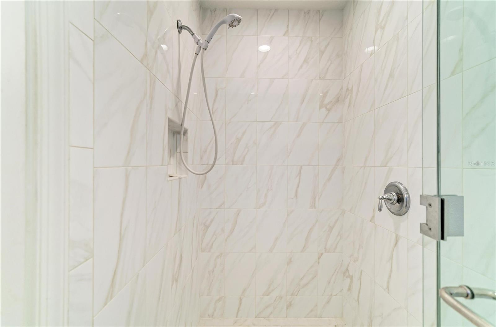 391 ARUBA CIR #401 — photo 33