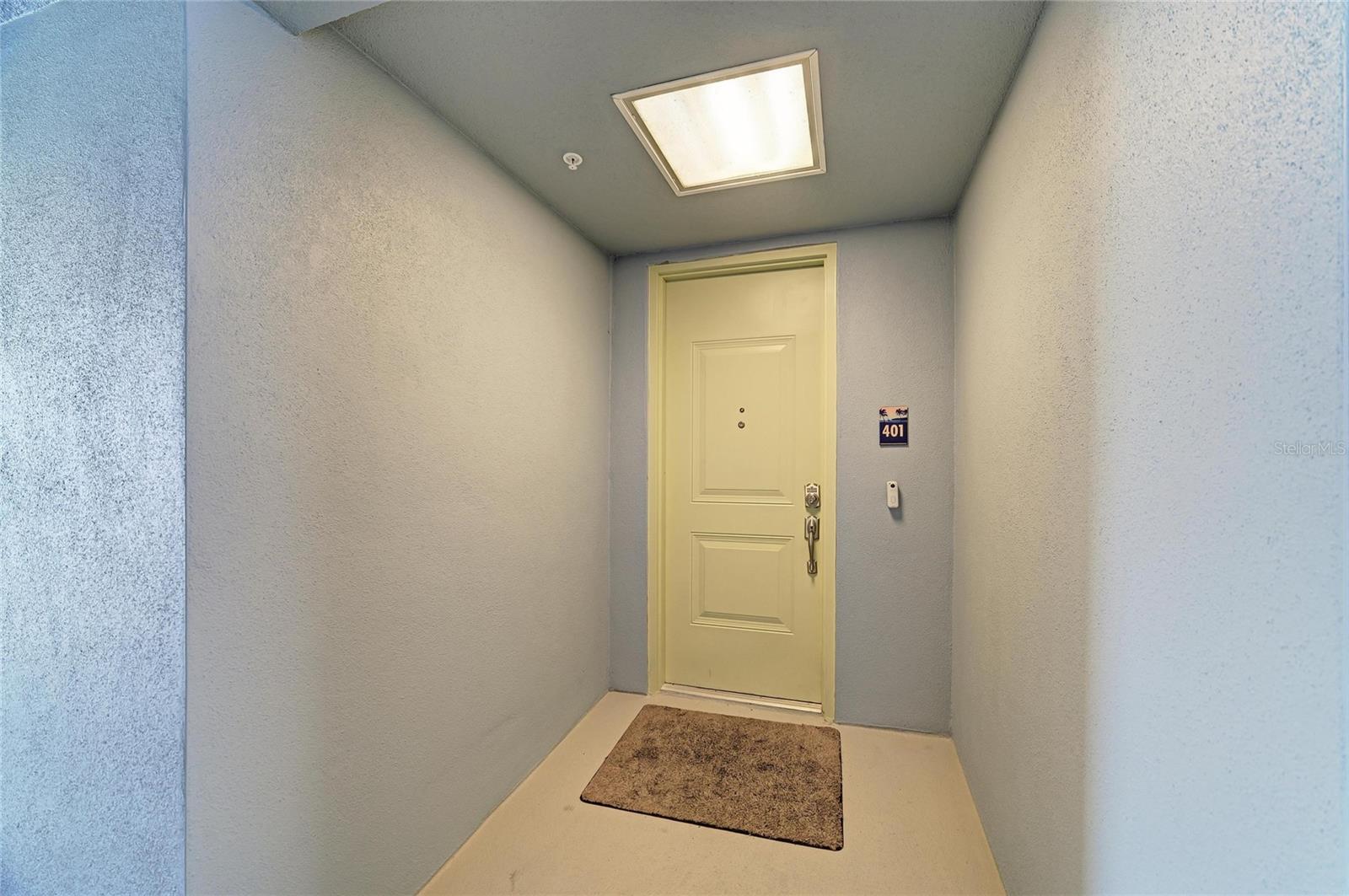 391 ARUBA CIR #401 — photo 9