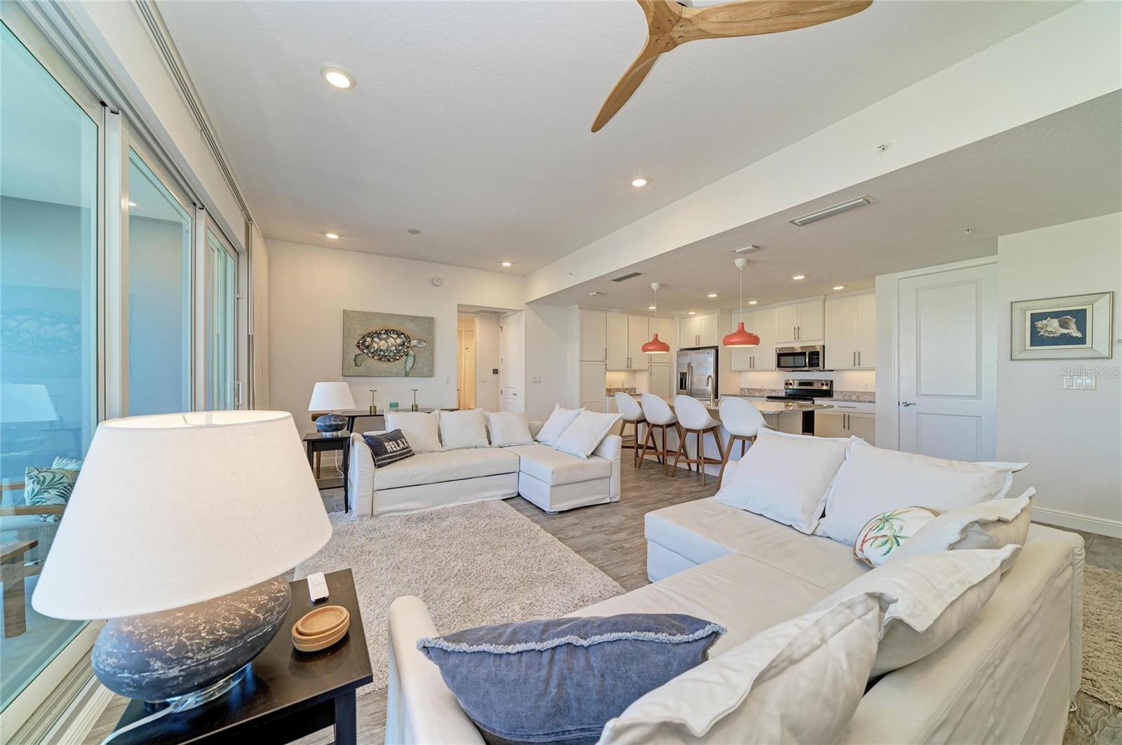 391 ARUBA CIR #401 — photo 18
