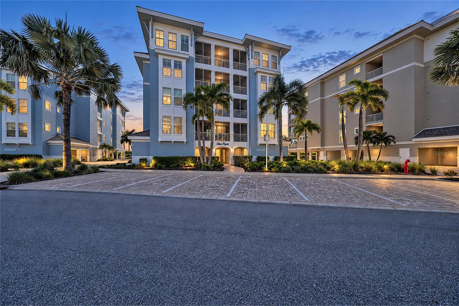 391 ARUBA CIR #401 — photo 45