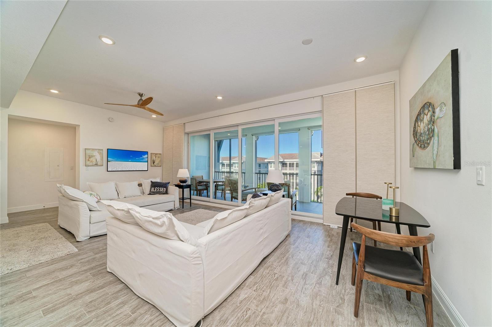 391 ARUBA CIR #401 — photo 14