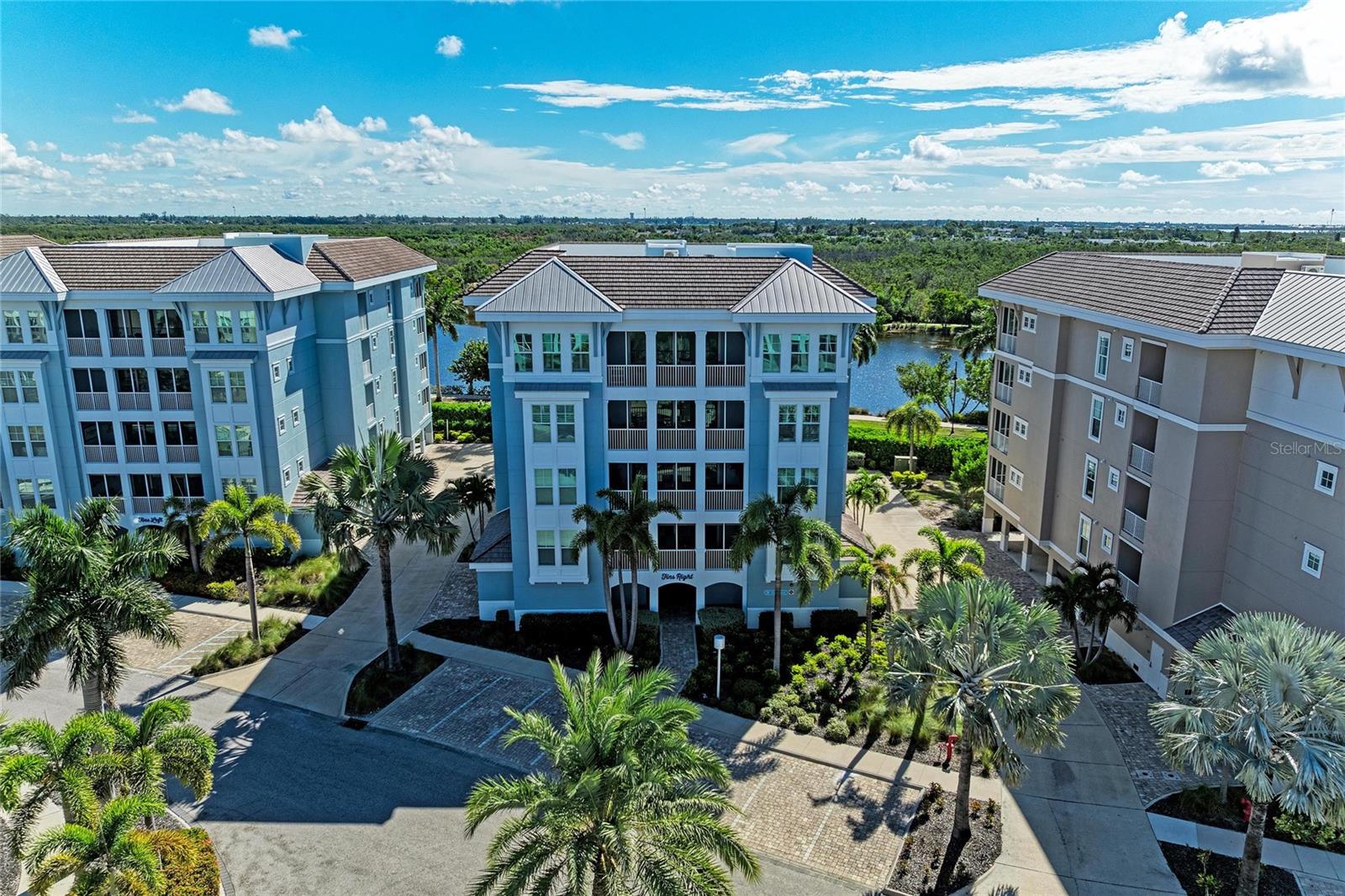 391 ARUBA CIR #401 — photo 4