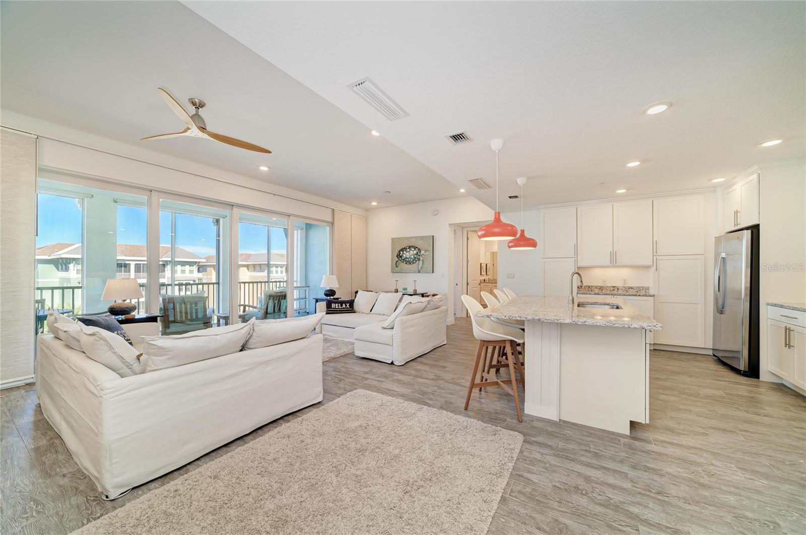 391 ARUBA CIR #401 — photo 11
