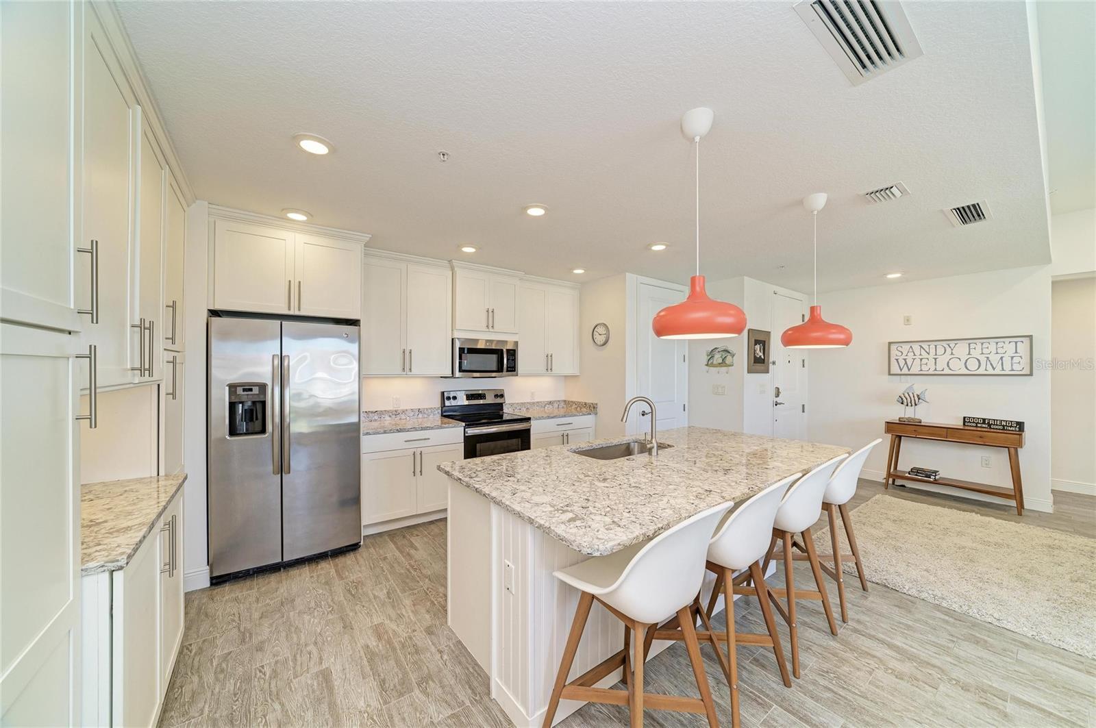 391 ARUBA CIR #401 — photo 21