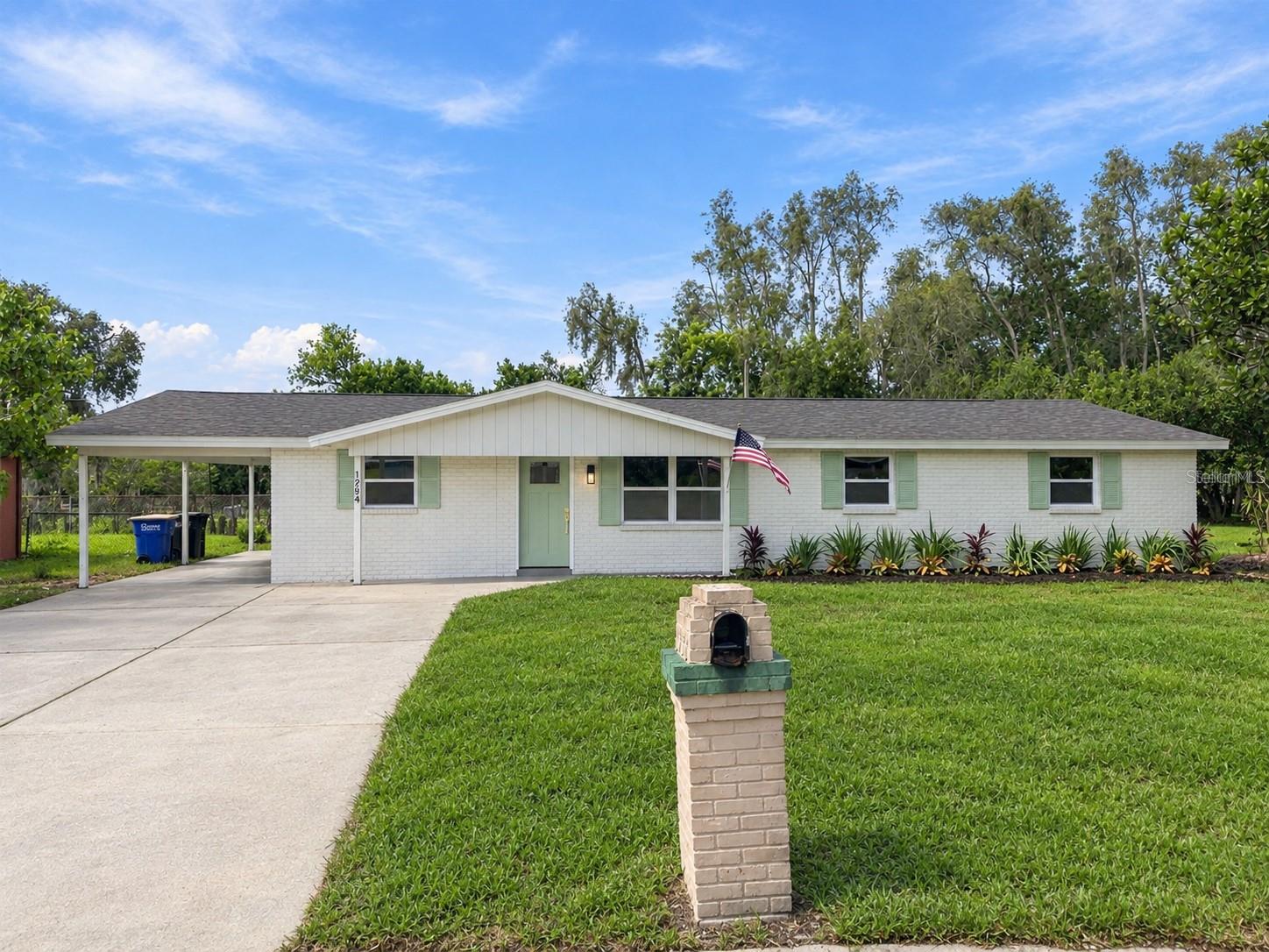 1954 W SKYLINE DR — photo 22