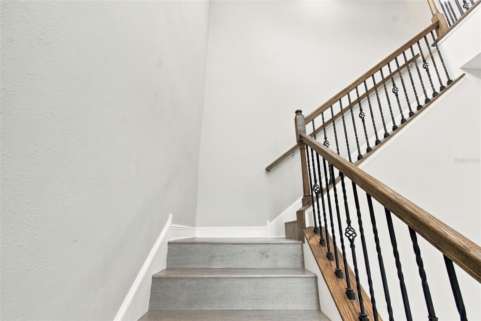 16159 MONTEREY GREENS CIR — photo 41