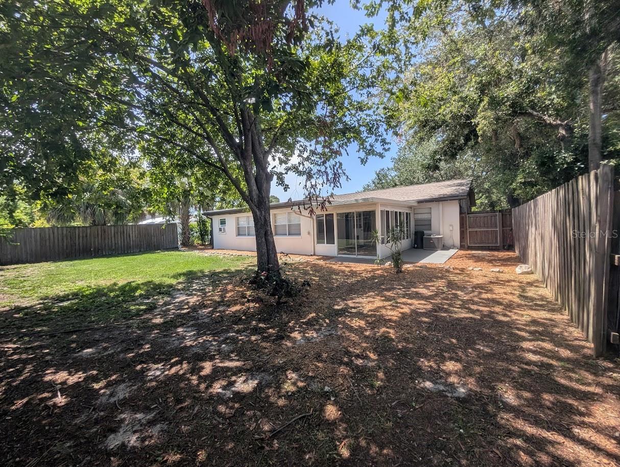 3902 W PAXTON AVE — photo 24