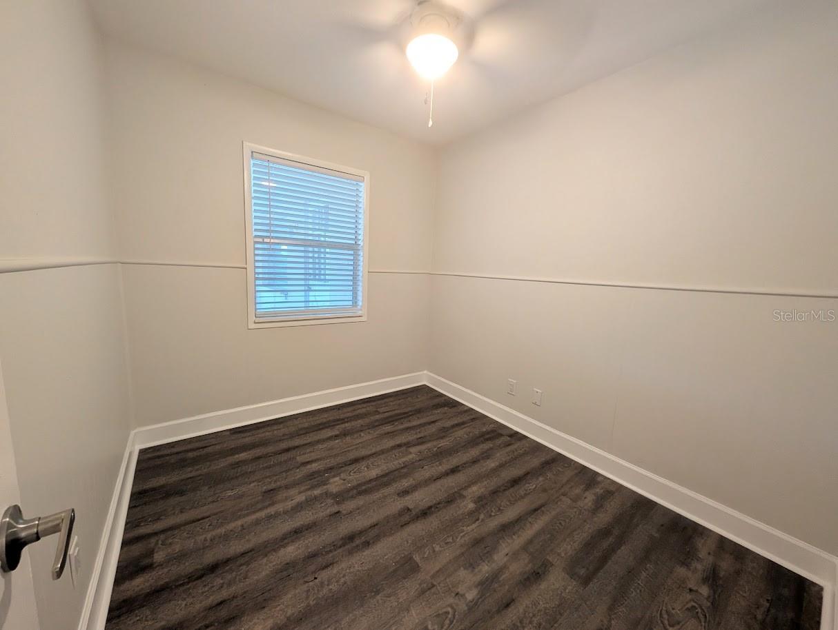 3902 W PAXTON AVE — photo 13