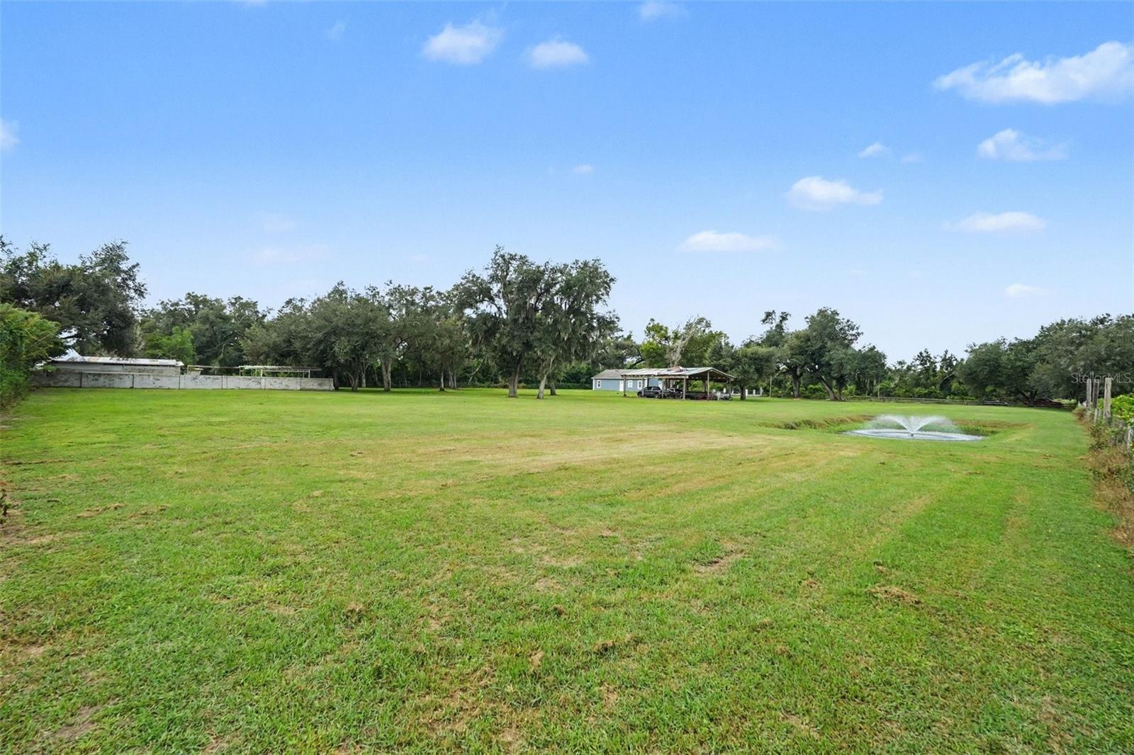 7040 LUMBERTON RD — photo 36