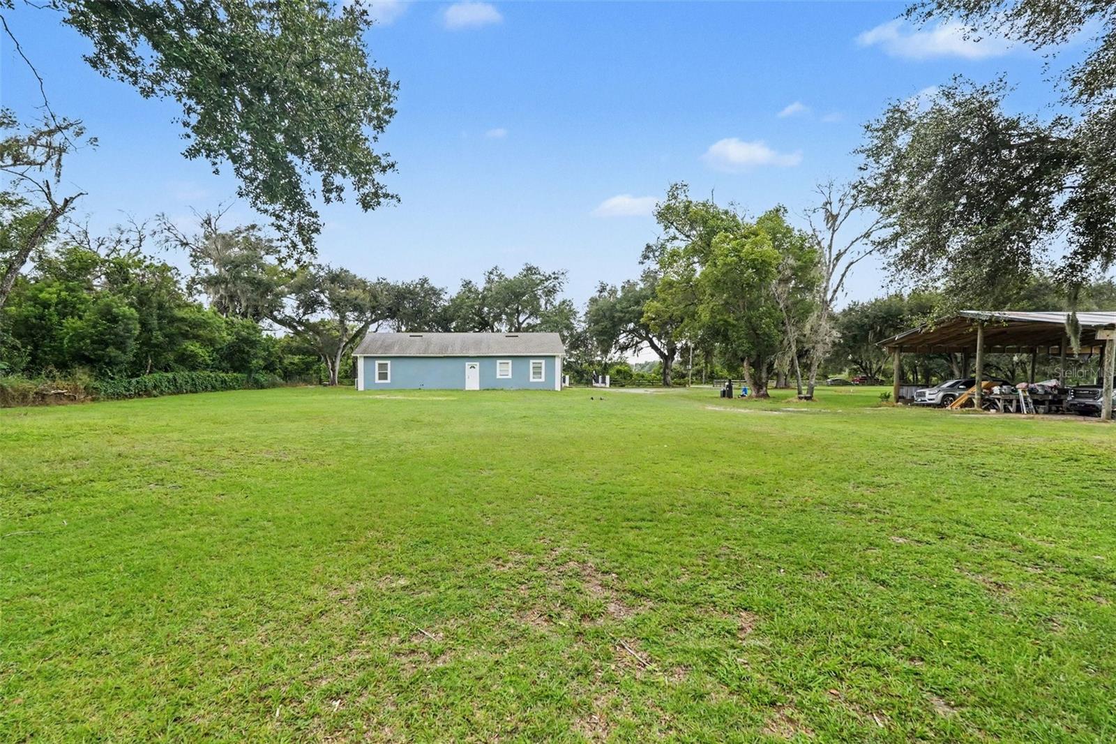 7040 LUMBERTON RD — photo 35